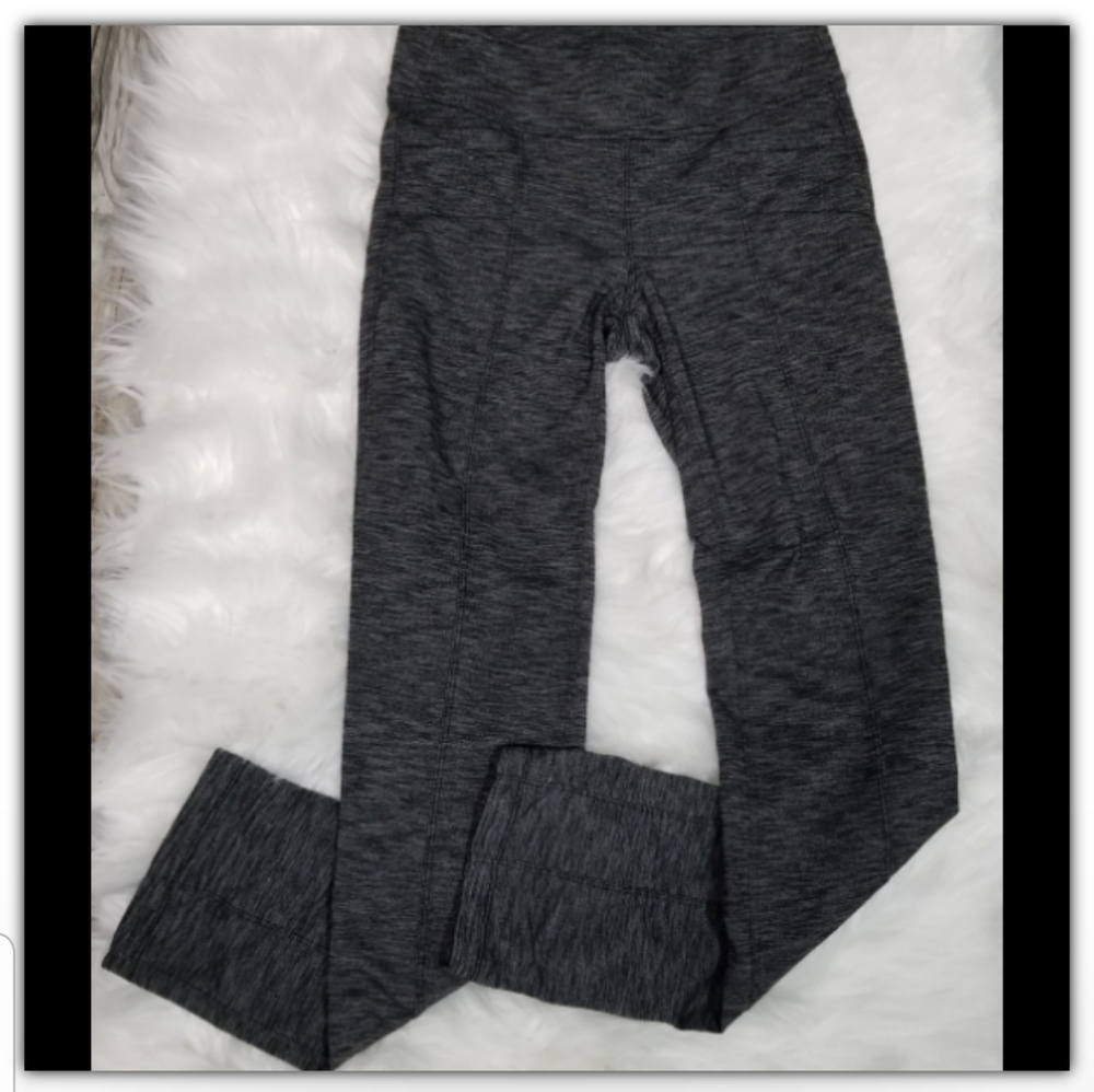 Athleta leggings size x-small with pockets